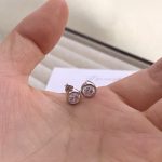 color: white gold