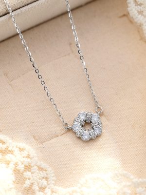 S925 sterling silver flower necklace women's fashion small fresh collarbone chain sweet temperament commuting versatile trendy jewelry wholesale