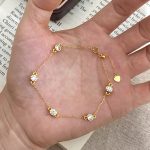 color: 18K Gold