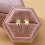 color: GOLD
