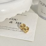 color: 18K Gold