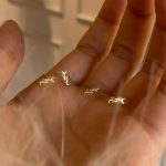 S925 Sterling Silver Gold Plated Letter Ear Nail Women's Design Ear Bone Nail Light Luxury Sleeping Free Pick Raising Ear Holes Earrings Ouni Na