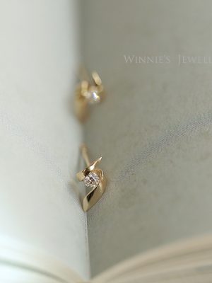 New Zhemei S925 Sterling Silver Plated 14K Gold Earrings Women's Rotary Modeling Inlaid Zircon Simple Earrings Daily HME