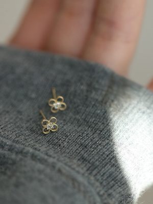 S925 Silver Plated 14k Gold Hollow Zirconium Diamond Floret Mini Exquisite Earrings Japanese and Korean New HME