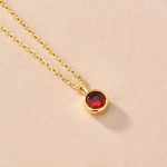 color: Medium color pomegranate (January) / Style: white gold