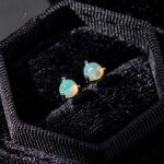 color: White Opal-Silver