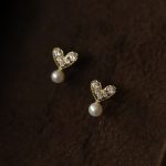 color: White gold pair (including earplugs)