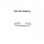 color: white gold / size: Open Ring