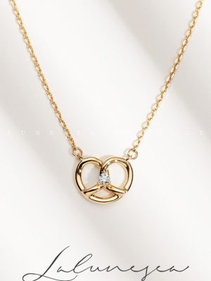 Interwoven Love S925 Silver Plated 18K Gold Zircon Cute Alkaline Water Junction Pack Sterling Silver Necklace Pendant Minimalist and Detailed HME