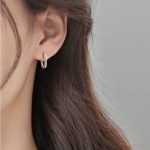 color: white gold