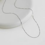 color: white gold
