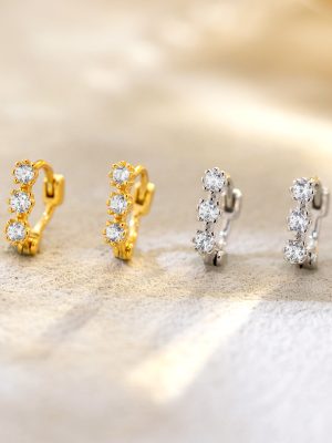 S925 Sterling Silver Flash Three Zircon Ear Buckle Women's Light Luxury Simple Advanced Daily All-match Ear Buckle Ear Ring
