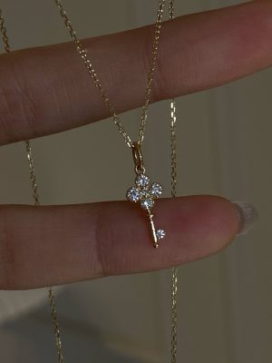 S925 Sterling Silver Plated 18K Gold Necklace Four-leaf Clover Small Key Pendant Zircon Mini Japanese Light Luxury Fresh HME