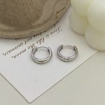 color: white gold