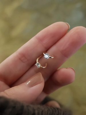 S925 Sterling Silver Plated 14K Gold Classic Mini Single Diamond Small Earrings Women's Simple Arc Design High Fashion Earrings