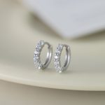 color: white gold