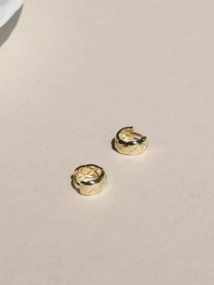 Edge mini Small Fragrant Style 925 Silver Plated 18K Gold Simple Temperament Rhomboid Earring Ring High Earring Buckle Ear Bone Nail Earring Nail