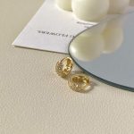color: Gold inner diameter 6mm