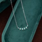color: white gold