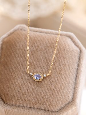 S925 sterling silver retro moonstone necklace women light luxury fashion simple clavicle chain design necklace wholesale