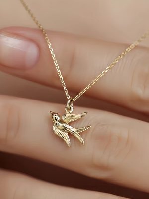 S925 Sterling Silver Plated 18K Gold Swallow Return Little Swallow Necklace Women's Design Elegant Elegant All-match Clavicle Chain