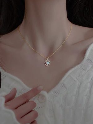 Love pendant s925 sterling silver 14k gold retro light luxury design ins tide clavicle chain simple temperament