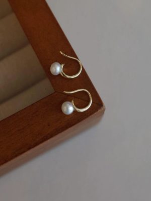 925 Sterling Silver Plated 14K Gold Natural Freshwater Pearl Elegant High-grade Earrings Small and Exquisite Simple Collocation
