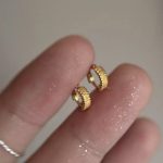 color: 18K Gold