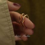 color: Champagne Gold Pair