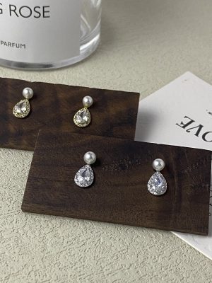 925 Sterling Silver Plated 18K Gold Pearl Water Drops Full Diamond Earrings Elegant Light Luxury Design Advanced Earrings