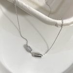 color: white gold