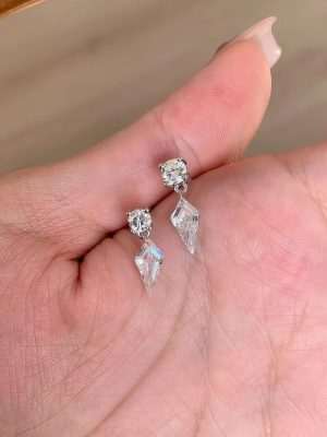 S925 Sterling Silver Plated 18K Super Flash Diamond Zircon Tassel Earrings Female Design Fairy Cool High Temperament Decoration