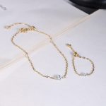 color: 18K Gold
