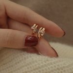 color: Champagne Gold Pair