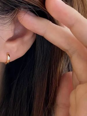 925 Sterling Silver Plated 18K Gold Square Diamond Mini Small Ear Buckle Ear Ring Ear Bone Ring Simple Stacked Wear All-match Light Luxury Women's Earrings