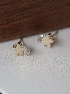 S925 Sterling Silver Plated 18K Gold Small Earrings Female Students Small Strawberry Flowers Small Zirconium Diamond Cute Small Earrings HME