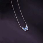 color: white gold