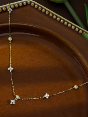 S925 Silver Plated 18K Gold Lucky Four-leaf Clover Necklace Retro Diamond Five-petal Clavicle Chain Female Elegant Ins Style