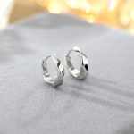 color: white gold