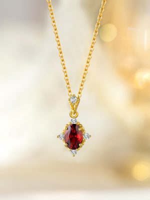 S925 Sterling Silver Light Luxury Inlaid Garnet Red Zircon Pendant Exquisite Retro High-grade Simple All-match Elegant Necklace
