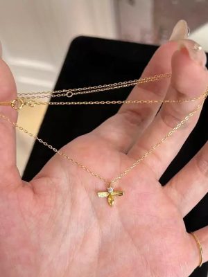 Hot Sale S925 Sterling Silver Plated 14K Gold Bee Necklace Female Designer Light Luxury Pendant Collarbone Chain Ouni Na