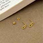 color: 18K Gold
