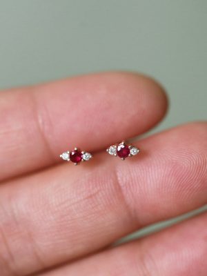 S925 Sterling Silver Plated 18K Gold Ear Nail Eye Shape Zircon Personality Screw Ear Bone Nail HME