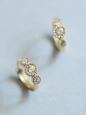 S925 Sterling Silver Plated 18K Gold Cake Edge Three Diamond Earrings Earrings Ins Small Fresh Elegant Mini All-match Earrings for Women