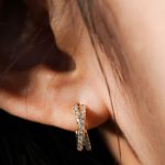 925 Sterling Silver Plated 18K Gold Cross Double Rai Diamond Solid Small Ear Buckle Exquisite commuter Twist Earrings Advanced Light Luxury
