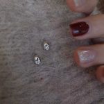 color: White gold pair (including earplugs)