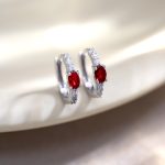 color: white gold