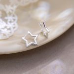 color: Silver five-pointed star earrings