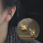 color: Gold Pair (with silver earplugs)