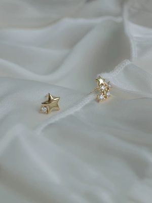 S925 Sterling Silver Plated 14K Gold Star Asymmetric Earrings Female Star Moon Diamond Design Simple All-match Earrings Ouni Na